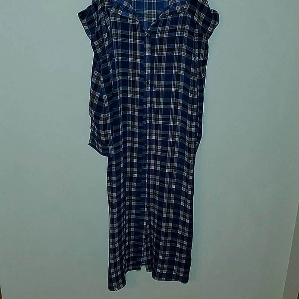 Plaid Off Shoulder Duster - Picture 3 of 6
